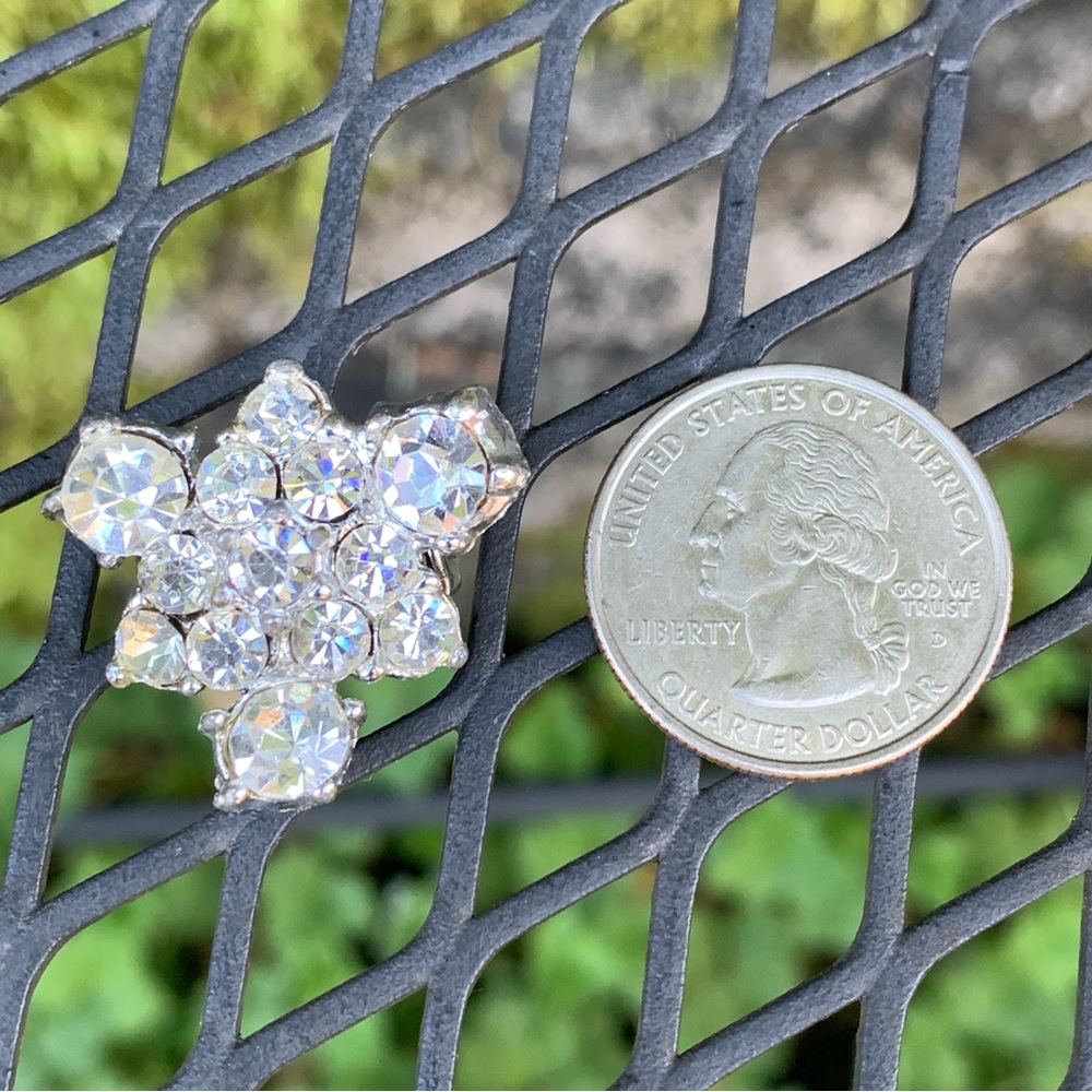 🤩4/$20 Vintage Clear Rhinestone Silver Lapel Hat Triangle Pin Brooch MidCent MCM - Picture 2 of 9